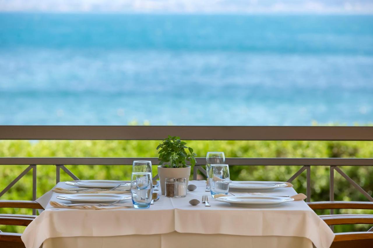 Negroponte Resort Eretria ภายนอก รูปภาพ